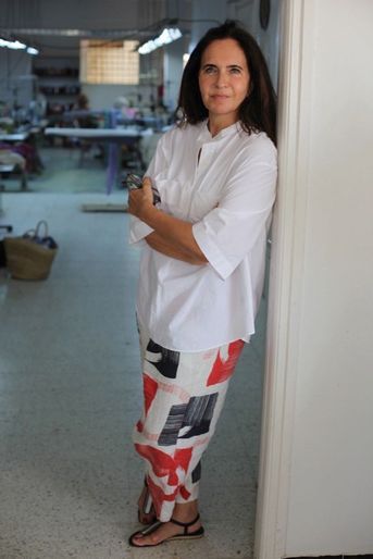Nathalie Garçon dans son atelier à Tunis.