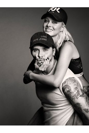 Brooklyn Beckham et sa fiancée Nicola Peltz pose pour la marque Pepe Jeans London.