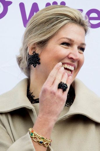 Les boucles d'oreille de la reine Maxima des Pays-Bas, le 3 mars 2015