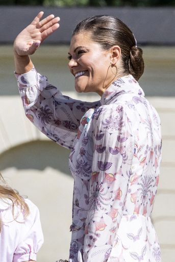 Détail du corsage de la princesse Victoria de Suède, le 14 août 2021