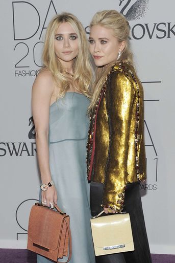 Ashley et Mary-Kate Olsen en 2011