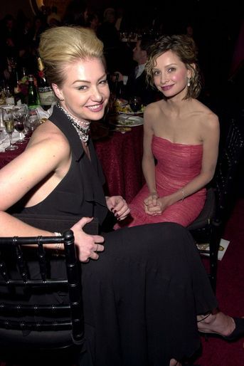 Portia de Rossi et Calista Flockhart aux Golden Globes à Los Angeles en janvier 2002
