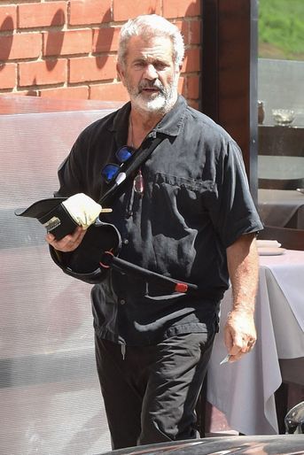 Mel Gibson à la sortie d'un restaurant à Los Angeles le 13 août 2021