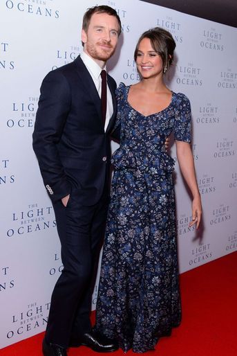 Michael Fassbender et Alicia Vikander à la première du film «Une vie entre deux océans» à Londres en octobre 2016