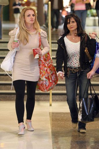 Britney Spears avec sa mère Lynne à Los Angeles en 2010