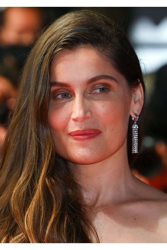Laetitia Casta sur le tapis rouge de la 74e édition du Festival de Cannes pour la montée des marches du film «BAC Nord» le 12 juillet 2021