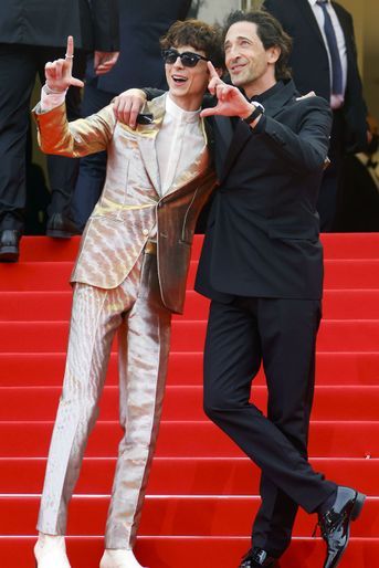 Timothée Chalamet et Adrien Brody sur le tapis rouge du 74e Festival de Cannes pour la montée des marches du film «The French Dispatch» le 12 juillet 2021