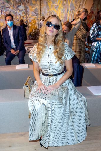 Jennifer Lawrence au défilé Dior haute couture automne-hiver 2021-2022 à Paris le 5 juillet 2021