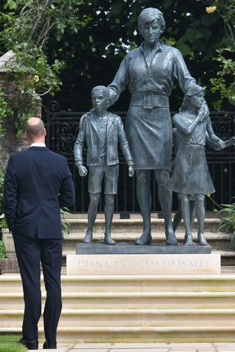 Le prince William dans les jardins de Kensington Palace à Londres le 1er juillet 2021