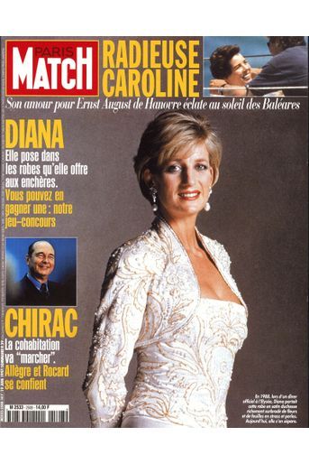 Diana, elle offre ses robes aux enchères. Couverture du Paris Match n°2508 du 19 juin 1997.