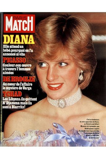 Diana, elle attend un bébé. Couverture du Paris Match n°1695 du 20 novembre 1981.