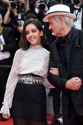 Lyna Khoudri et Bill Murray sur le tapis rouge du 74e Festival de Cannes pour la montée des marches du film «The French Dispatch» le 12 juillet 2021