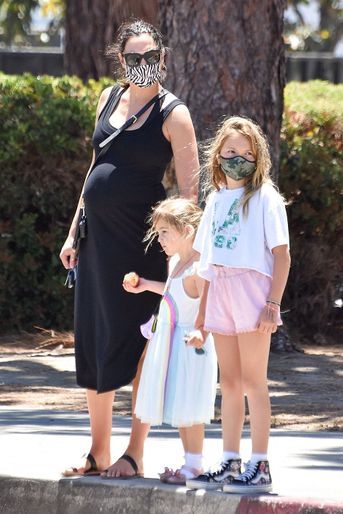 Gal Gadot et ses filles à Los Angeles le 9 juin 2021
