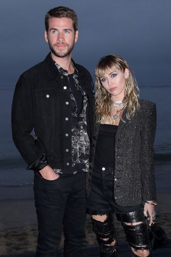 Miley Cyrus et Liam Hemsworth sont tombés amoureux après s&#039;être rencontrés sur le tournage du film «La dernière chanson» en 2009. Leur relation a été faite de hauts et de bas, dont plusieurs ruptures jusqu&#039;à la définitive en 2019. En décembre 2020, la chanteuse avait assuré qu&#039;elle aimerait «toujours» son ex-mari<br />
.