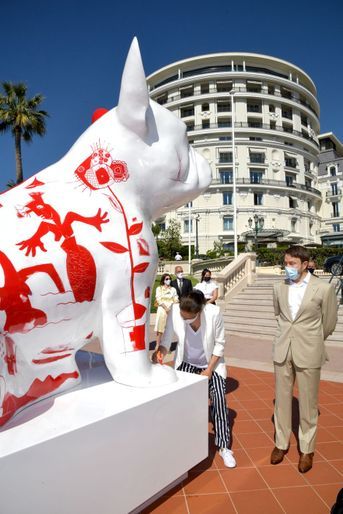La princesse Stéphanie de Monaco, avec Julien Marinetti, dédicace «Doggy John Monaco» à Monaco, le 4 juin 2021