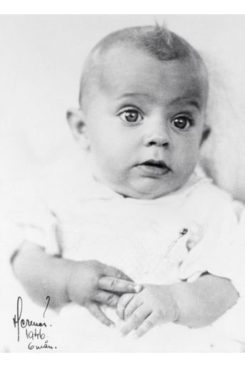 Le prince Carl Gustaf de Suède à 6 mois, le 7 novembre 1946
