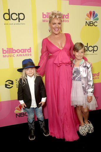 Pink et ses enfants Jameson et Willow aux Billboard Music Awards à Los Angeles le 23 mai 2021