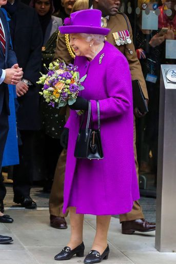 La reine Elizabeth II en violet, le 19 février 2020