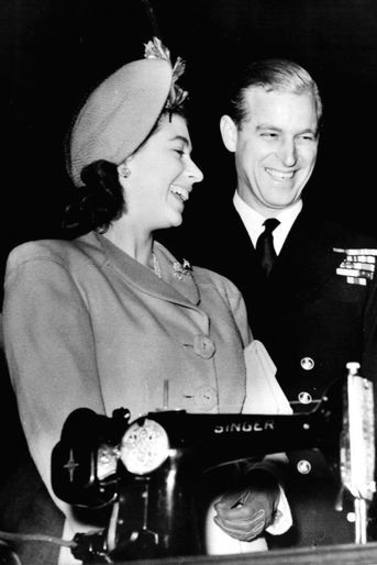 Le prince Philip avec la princesse Elizabeth, le 31 octobre 1947