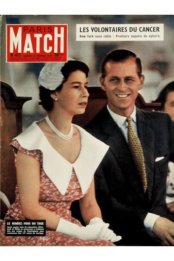 Le prince Philip et la reine Elizabeth II, en couverture du Paris Match n°411 du 23 février 1957 .
