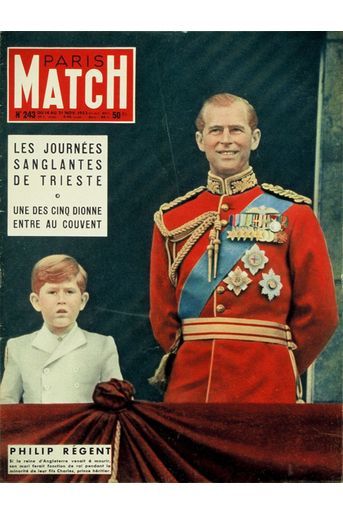 Le prince Philip et son fils le prince Charles au balcon de Buckingham, en couverture du Paris Match n°243 du 14 novembre 1953.