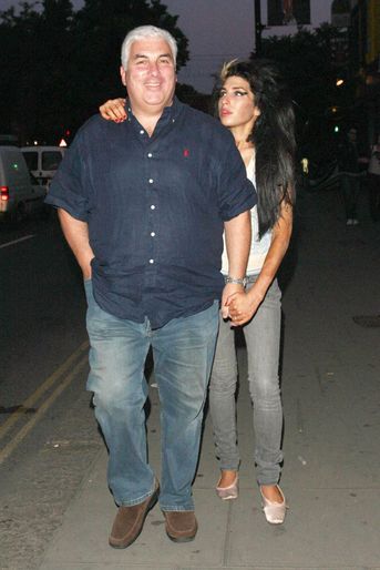 Amy Winehouse et son père Mitch à Londres en juin 2008