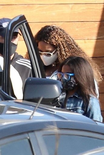 Beyoncé à la sortie du restaurant Nobu avec sa fille Blue Ivy à Malibu le 30 mars 2021