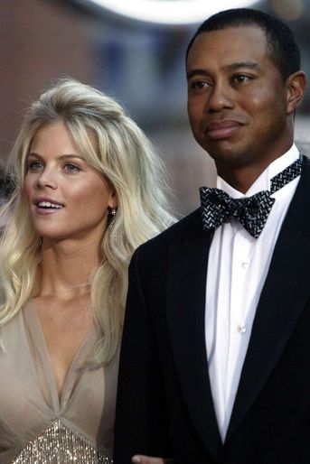 Elin Nordegren et Tiger Woods ont rompu en 2010 après cinq ans de mariage et la naissance d&#039;une fille et d&#039;un fils. C&#039;est les multiples infidélités du golfeur qui ont eu raison de leur union. Des tromperies qui ont coûté cher : selon TMZ, Elin est repartie avec 100 millions de dollars.