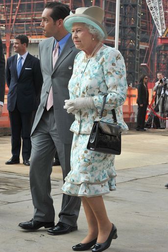 La reine Elizabeth II sur le site du World Trade Center à New York, le 7 juillet 2010