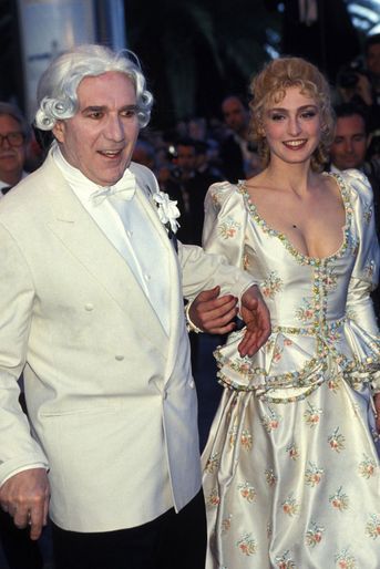 Julie Gayet (avec Michel Piccoli) au Festival de Cannes en 1994