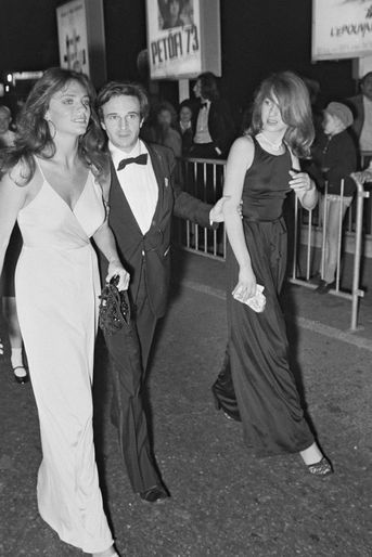Nathalie Baye (à droite) avec Jacqueline Bisset et François Truffaut à Cannes en 1973