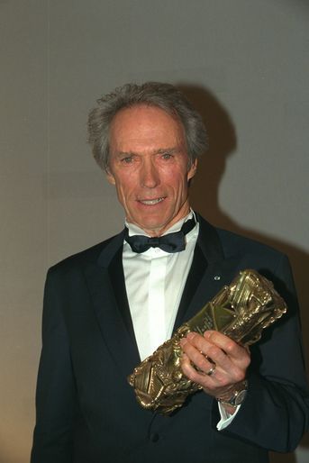 Clint Eastwood recevant le César d&#039;honneur en 1998