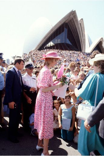 La princesse Diana devant l'Opéra de Sydney, le 28 mars 1983