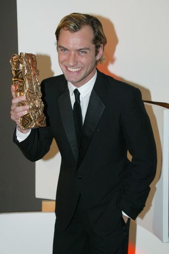Jude Law recevant le César d&#039;honneur en 2007