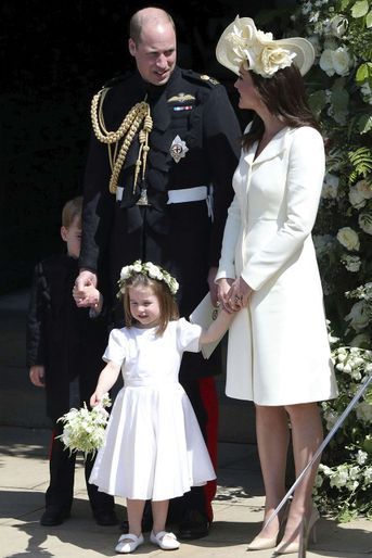 Kate Middleton avec le prince William et la princesse Charlotte au mariage des Sussex en mai 2018