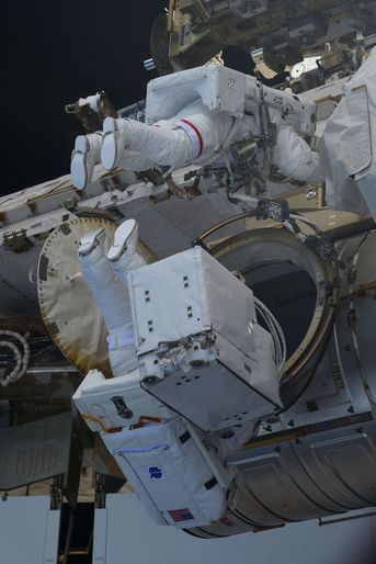 Les Américains Victor Glover et Mike Hopkins sont sortis de la Station spatiale internationale (ISS) à deux reprises pour effectuer des opérations de maintenance.
