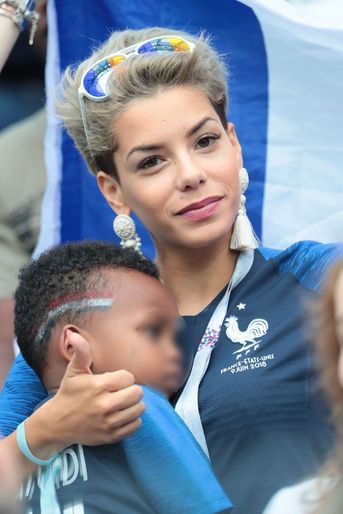 Isabelle Matuidi avec son fils Eden lors de la Coupe du Monde en Russie en juillet 2018