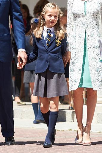 La princesse Leonor d&#039;Espagne à sa première communion à Madrid, le 20 mai 2015
