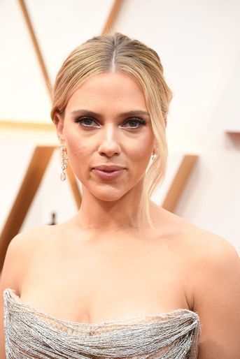 Scarlett Johansson (en robe Oscar de la Renta et bijoux Forevermark x Anita Ko) aux Oscars 2020