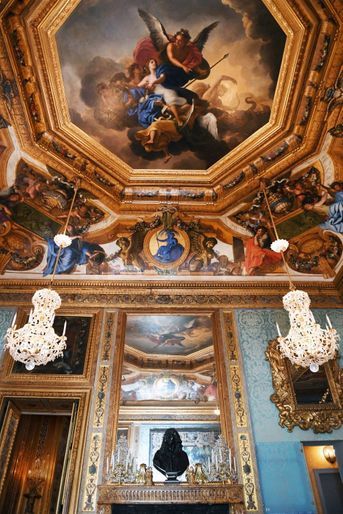 Peint par Le Brun, « Le triomphe de la fidélité » est la pièce maîtresse de la chambre des Muses.
