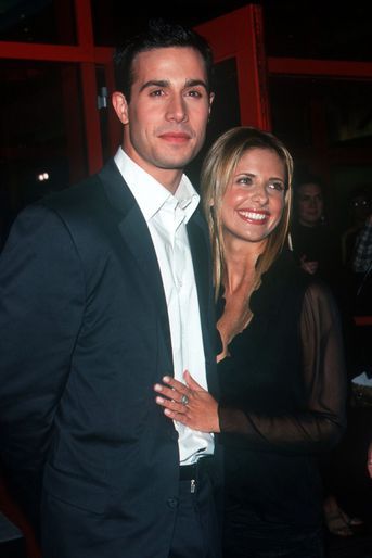 Freddie Prinze Jr. et Sarah Michelle Gellar - ici en juin 2000 à la première du film "Boys and Girls"