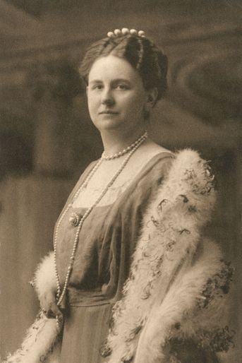 La reine Wilhelmine des Pays-Bas (ici en 1922) régna de 1890 à 1948