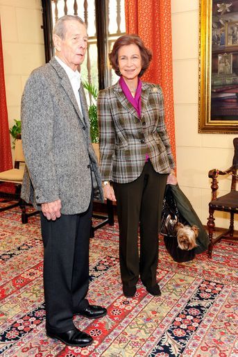 L'ex-roi Michel de Roumanie avec la reine Sofia d'Espagne, sa cousine, le 26 octobre 2011 à Bucarest