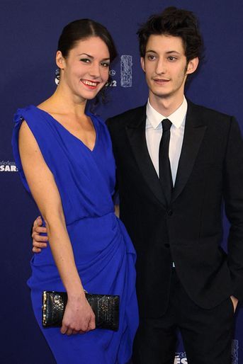 Natasha Andrews et Pierre Niney - ici en février 2012 aux César à Paris