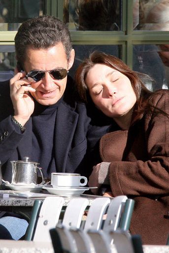 Nicolas Sarkozy et Carla Bruni - ici en février 2008 après leur mariage à Paris