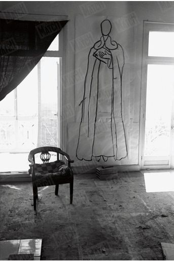 « Le Père Couturier, dominicain du couvent du faubourg Saint-Honoré, a posé pour le portrait de saint Dominique (4 m. 90 de haut). » - Paris Match n°59, 6 mai 1950