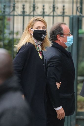 Julie Gayet et François Hollande aux obsèques de Juliette Gréco à Paris le 5 octobre 2020