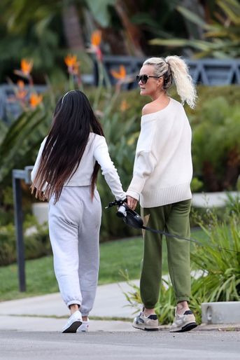 Laeticia Hallyday et sa fille Jade à Los Angeles le 1er avril 2020