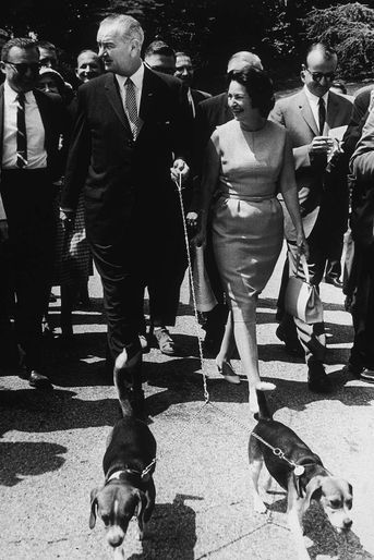 Lyndon et Claudia Johnson avec Him et Her, en août 1964.