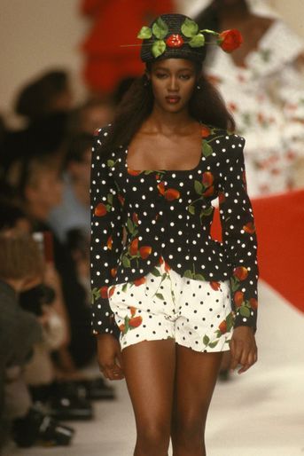 Naomi Campbell lors du défilé Patrick Kelly à Paris en 1988
